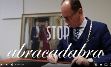 fragment van het filmpje Stop Abracadabra